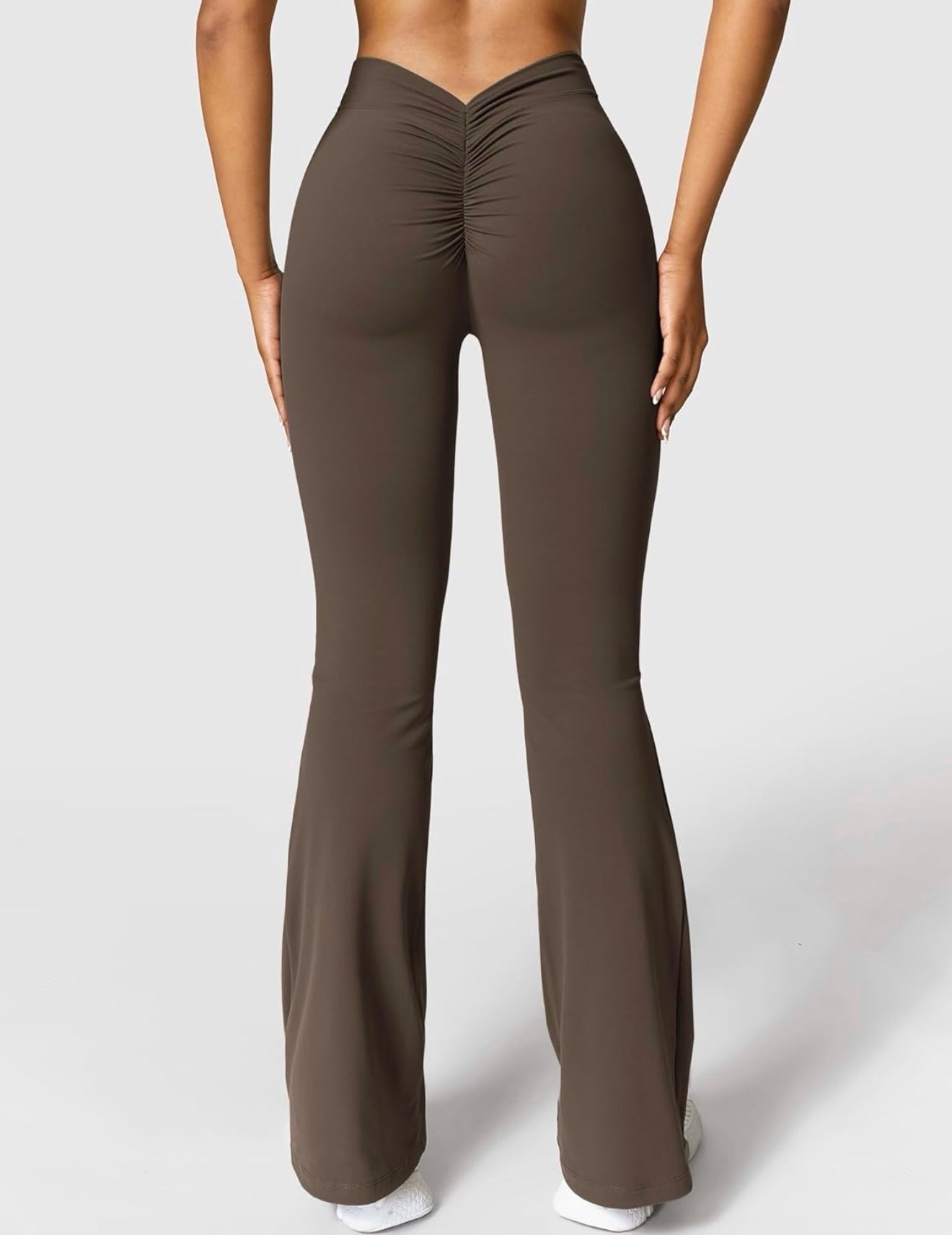 PEACH POP™ - V-back Push-Up Leggings